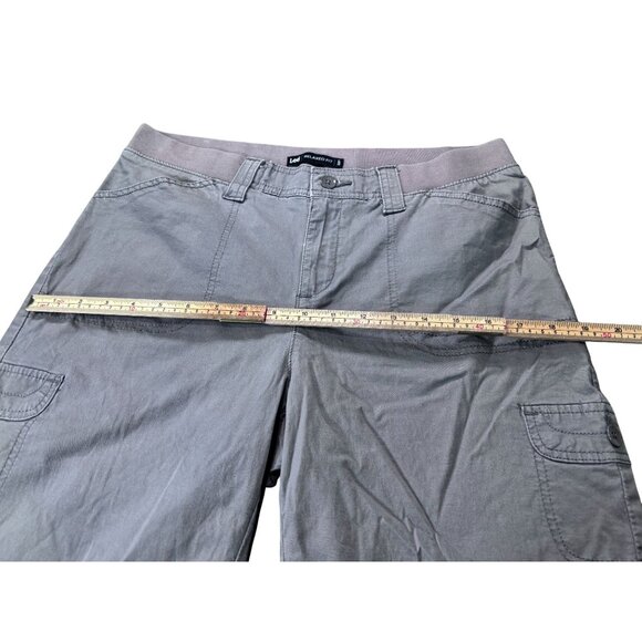 Lee Womens Relaxed Fit Cargo Shorts Medium Grey Cotton/Spandex Blend - Picture 9 of 10